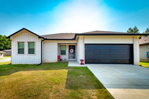 47 Birchwood Dr, Ward, AR, 72176-8405 | Card Image