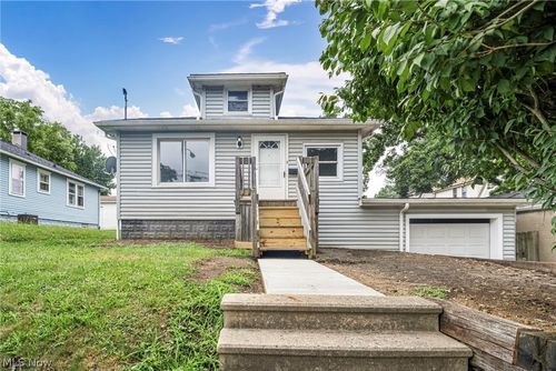 374 Frazier Ave, Akron, OH, 44305-3648 | Card Image