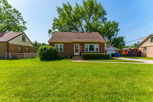 7805 Suburban Ln, Bridgeview, IL, 60455-1046 | Card Image