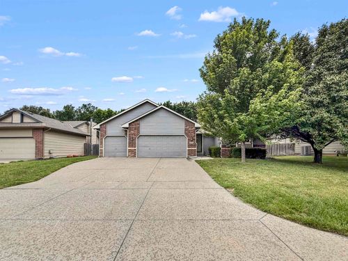 2327 N Brandon Cir, Wichita, KS, 67226-4511 | Card Image