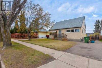 5606 50 St, House other with 4 bedrooms, 2 bathrooms and 2 parking in Lloydminster AB | Image 1