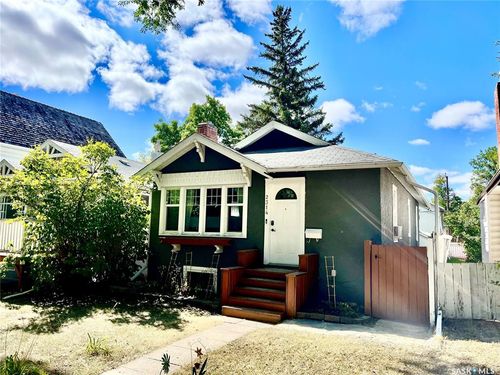 2314 Elphinstone St, Regina, SK, S4T3P1 | Card Image