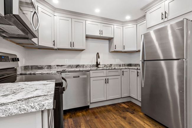 1 - 31 Farnum Pike, Condo with 3 bedrooms, 2 bathrooms and 2 parking in Smithfield RI | Image 8