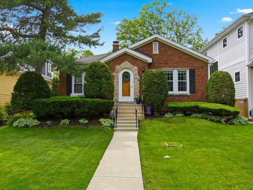 708 S Vine Ave, Park Ridge, IL, 60068-4152 | Card Image