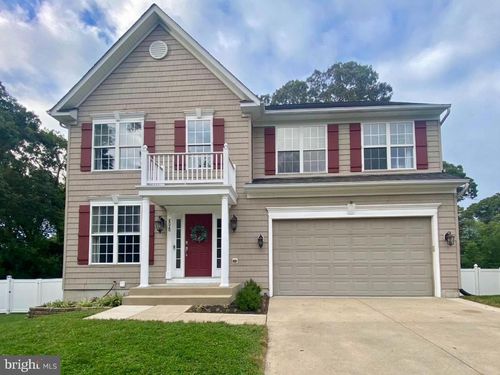 8020 Flora Ln, Pasadena, MD, 21122-2475 | Card Image