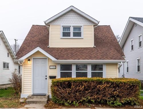 1236 Ogan Ave, Huntington, IN, 46750-3842 | Card Image