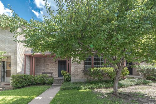 2008 Sandberg Dr, Austin, TX, 78752-2146 | Card Image