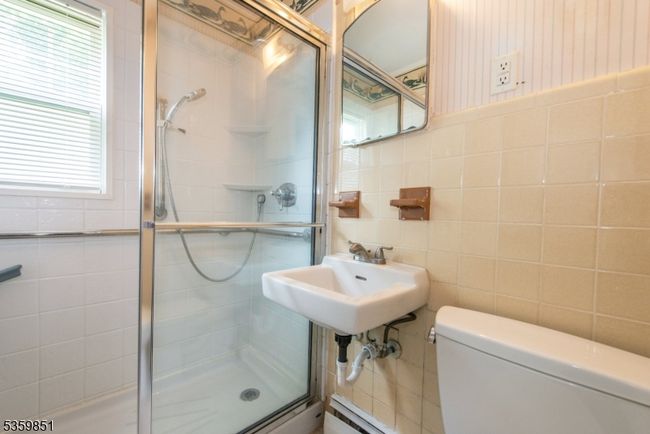 57 Burnside Pl, House other with 4 bedrooms, 1 bathrooms and null parking in Haskell NJ | Image 13