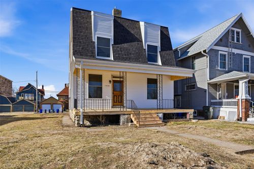 1426 3rd Ave Se, Cedar Rapids, IA, 52403-4033 | Card Image