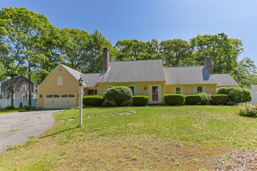 2 Fairway Cir, Sandwich, MA, 02563-2713 | Card Image