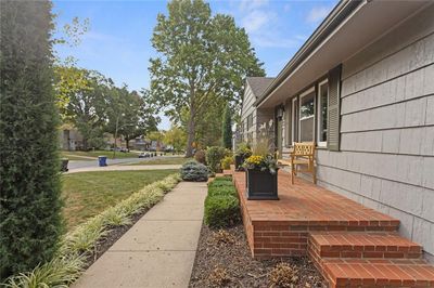 5610 Woodson Street, House other with 3 bedrooms, 2 bathrooms and null parking in Mission KS | Image 2