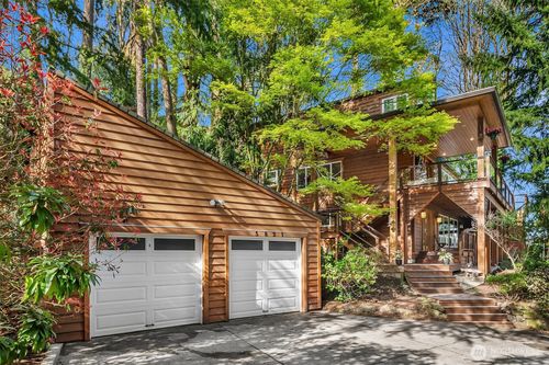 5021 E Mercer Way, Mercer Island, WA, 98040-4739 | Card Image