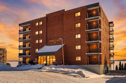 302-235 South St, Gananoque, ON, K7G1A4 | Card Image