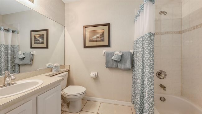 Second bathroom | Image 32