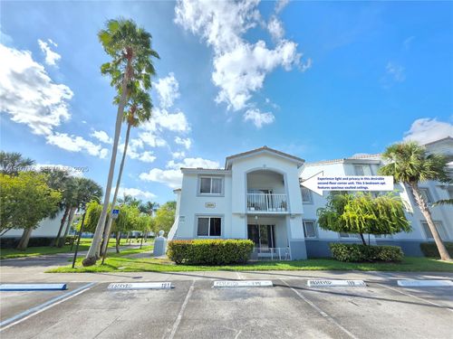 apt-229-2600 S University Dr, Davie, FL, 33328-1466 | Card Image