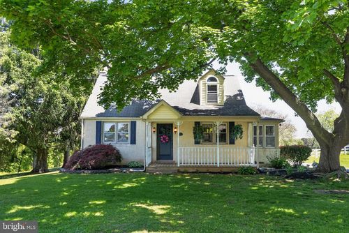1525 College Ave, COLLEGEVILLE, PA, 19426-2701 | Card Image