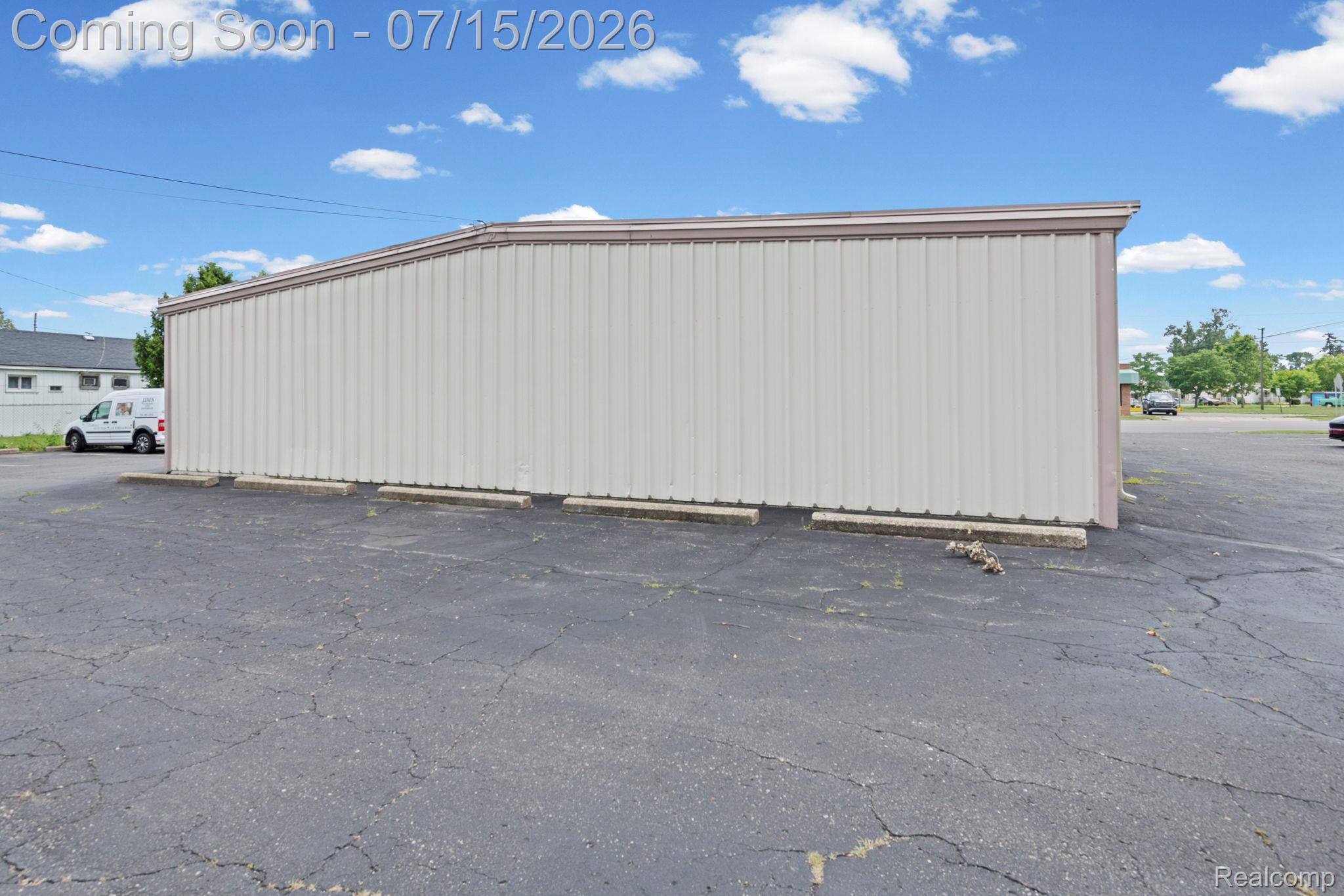 Commercial Sale in Southgate 5