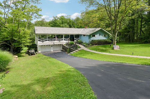 233 Stoup Rd, Mars, PA, 16046-3609 | Card Image