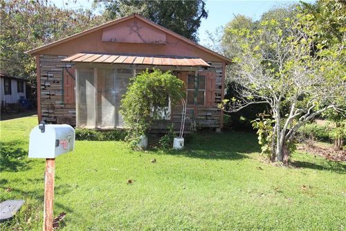 106 E Commercial St, Bunkie, LA, 71322-1402 | Card Image