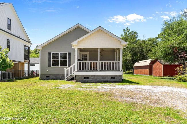 233 Ne 70 Th St, House other with 3 bedrooms, 2 bathrooms and null parking in Oak Island NC | Image 33