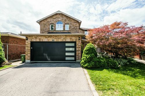 61 Lawnhurst Dr, Hamilton, ON, L8V4N9 | Card Image