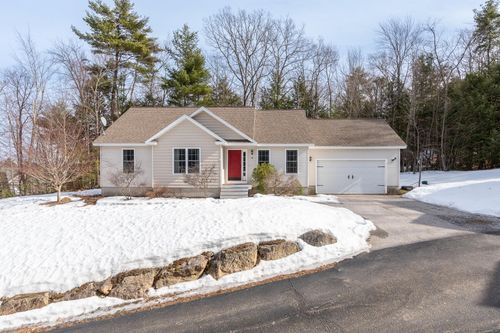 39 Sterling Dr, Laconia, NH, 03246-4900 | Card Image
