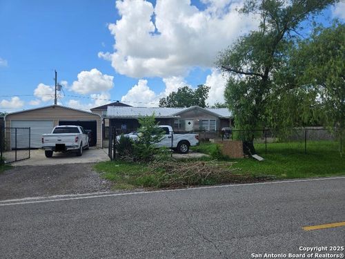 2426 N Battlebell Rd, Highlands, TX, 77562-4078 | Card Image