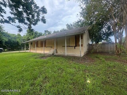 1084 Vieux Jacquet Rd, Broussard, LA, 70518-8010 | Card Image