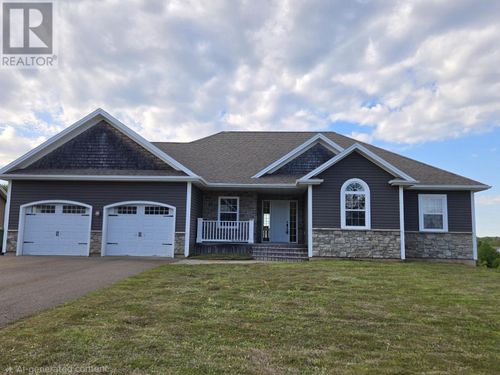 57 Bonavista Ave, Stratford, PE, C1B0E5 | Card Image