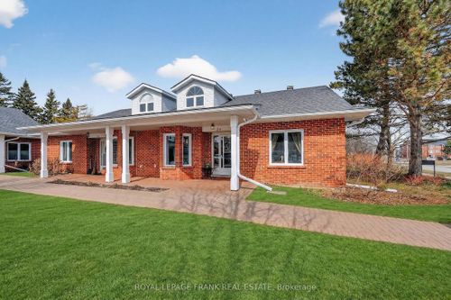 24-5 Heritage Way, Lindsay, ON, K9V5Y8 | Card Image