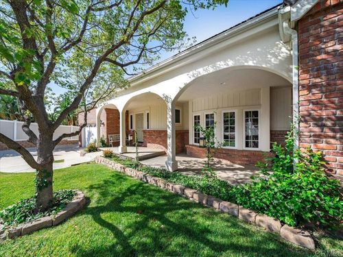 23786 Moonglow Ct, Ramona, CA, 92065-4517 | Card Image