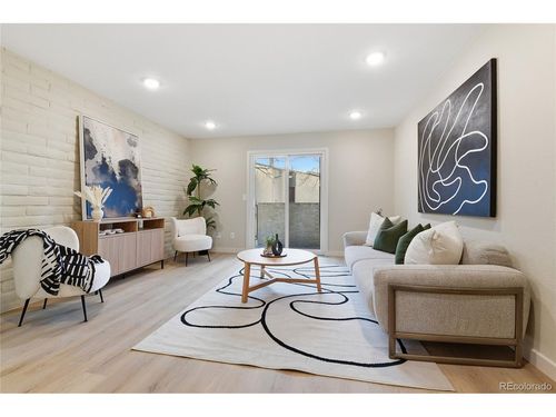 27-1060 S Parker Rd, Denver, CO, 80231-2083 | Card Image