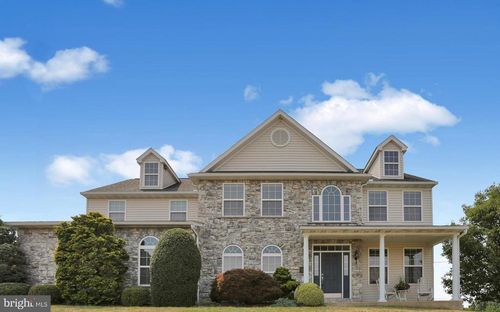 128 Great Bend Way, Sinking Spring, PA, 19608-9055 | Card Image
