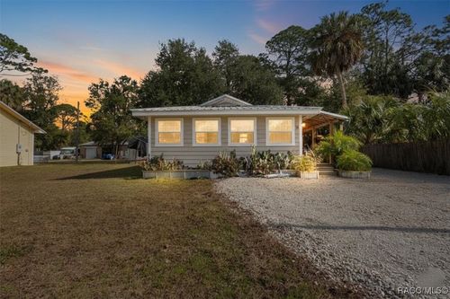 18 56th St, Yankeetown, FL, 34498-2201 | Card Image