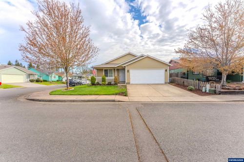910 Kauai St Se, Salem, OR, 97317-0898 | Card Image