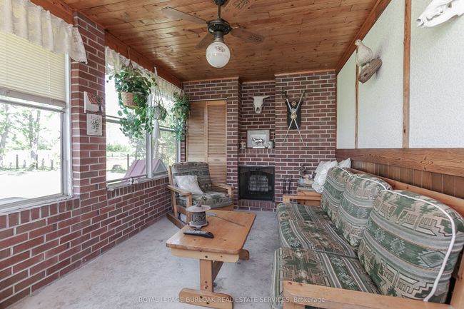 15 3 Rd Rd E, House other with 3 bedrooms, 1 bathrooms and 8 parking in Stoney Creek ON | Image 10