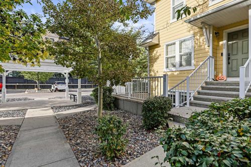 147 Mckenzie Towne Close Se, Calgary, AB, T2Z1A7 | Card Image