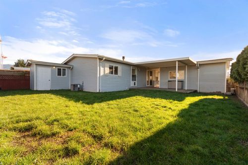 8-45918 Knight Rd, Chilliwack, BC, V2R3X4 | Card Image