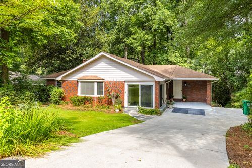 1102 Rogeretta Dr Ne, Atlanta, GA, 30329-3818 | Card Image