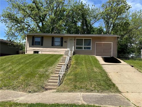 4714 Norton Ave, Kansas City, MO, 64130-2438 | Card Image