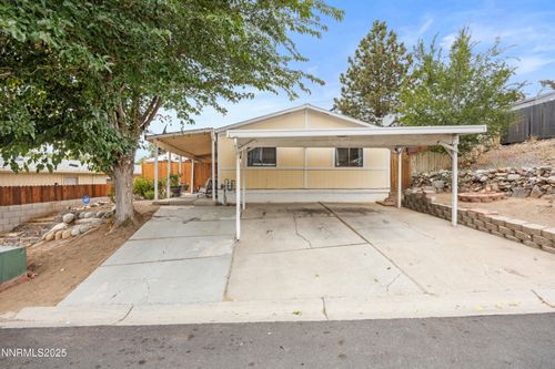 2735 Daffodil Way, Reno, NV, 89512-1644 | Card Image