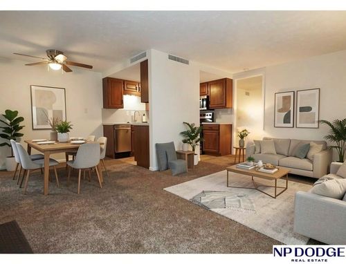 apt-15-120 S 38th Ave, Omaha, NE, 68131-3132 | Card Image
