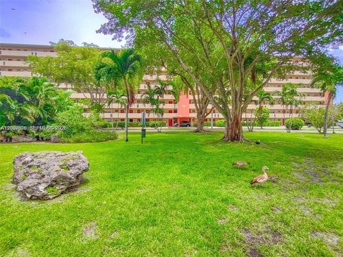 1033-1710 Ne 191st Street, Miami, FL, 33179 | Card Image