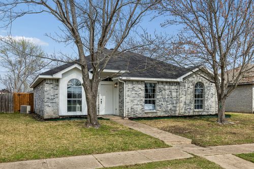 2604 Helen Ln, Mesquite, TX, 75181-1858 | Card Image