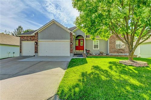 1018 N Old Mill Rd, Independence, MO, 64056-3100 | Card Image