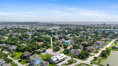 715 Clear Lake Rd, Kemah, TX, 77565-2463 | Card Image