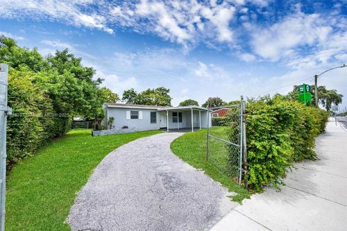 18005 Nw 7th Ave, Miami Gardens, FL, 33169-4345 | Card Image