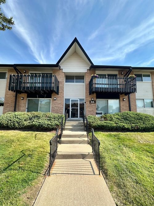 203-6A Kingery Quarter Road, Willowbrook, IL, 60527 | Card Image