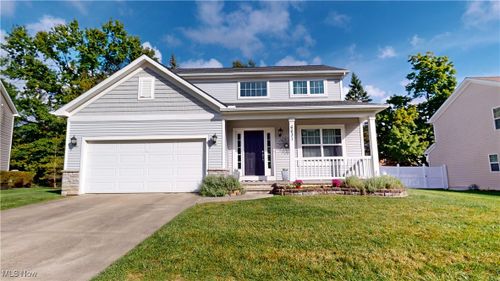 6631 Hidden Woods Trl, Mayfield Hts, OH, 44143-3579 | Card Image