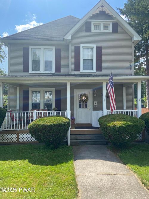 17 Center St, Deposit, NY, 13754-1101 | Card Image